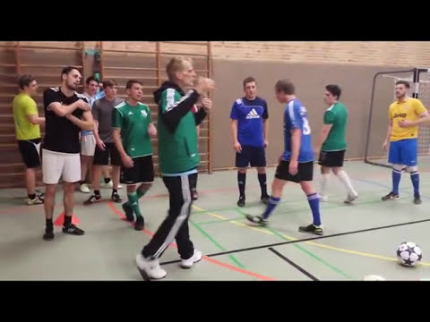 Hallentraining FCB - YouTube