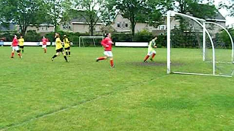 Uchta Da1 - Dodewaard Da1 -17-05-2009 - Doelpunt n...