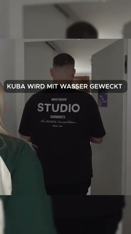 KUBA MIT WASSER GEWECKT! 😂