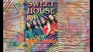 Merah Delima (Asli Group) - Ole.. Ole.. Ole.. (Ole.. Ole.. Ole..)    Composer - Armath/Deja (1997)