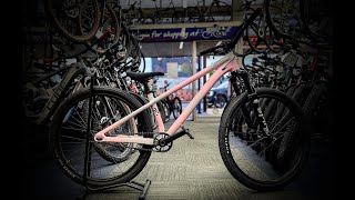 BRAND NEW DIRT JUMP MTB!! - SPECIALIZED P3 2023 BIKE CHECK!!