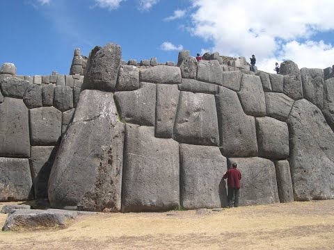 Video: Peru Ir Atklātas Ar Sauli Sakārtotas Akmeņu Līnijas - Alternatīvs Skats