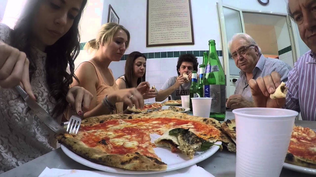 L'Antica Pizzeria Da Michele Napoli, Italy YouTube