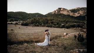 Rustic and romantic Wedding in Iglesia Nova Son Servera | Tsarina &amp; Laurens