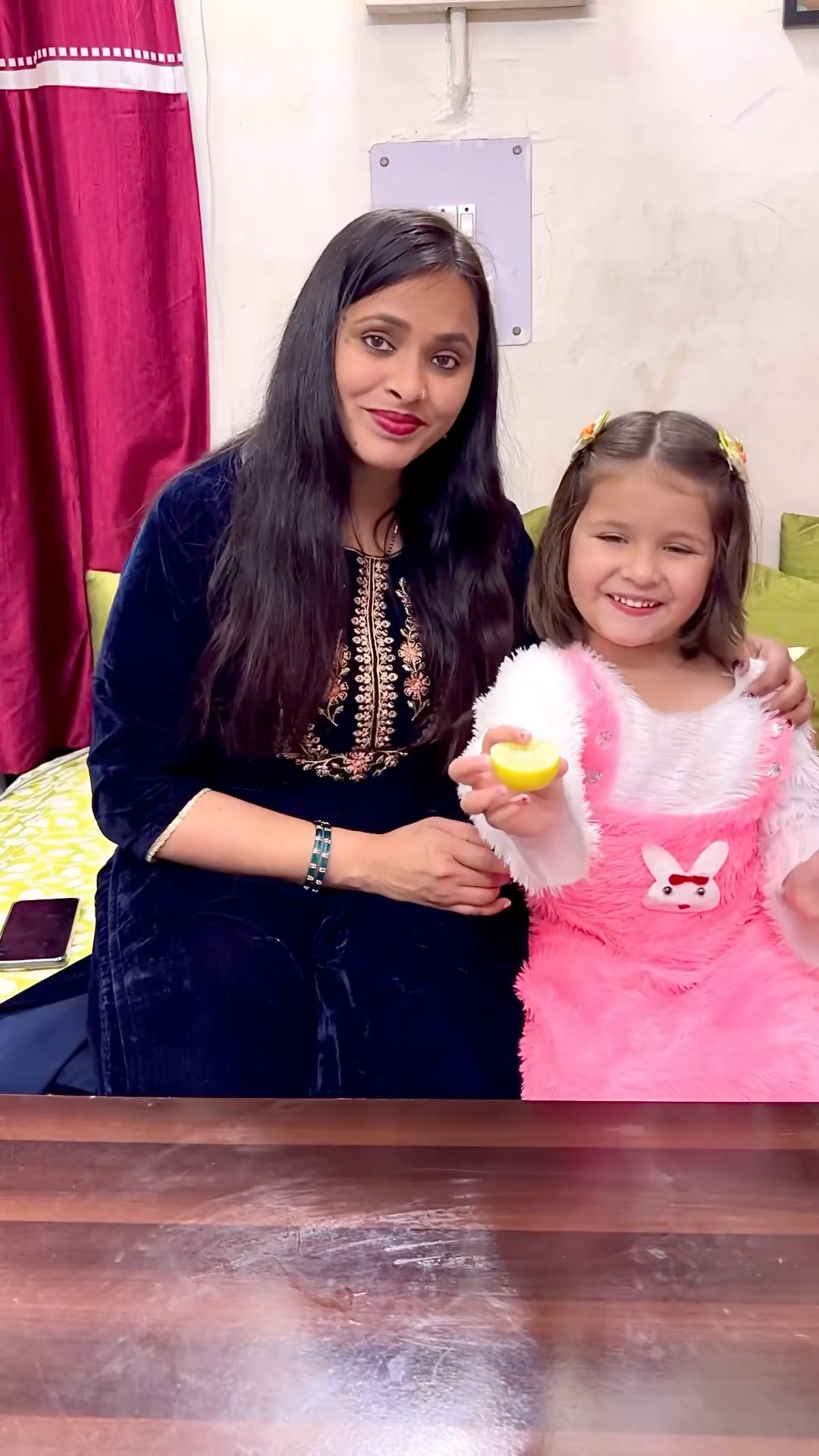Akshita ne baby ko lemon khila diya??