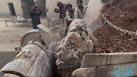 "Big Rock Crusher Machine:A Giant in Action"Big Rock Crushing: A Powerful Process"#stonecrusher 
