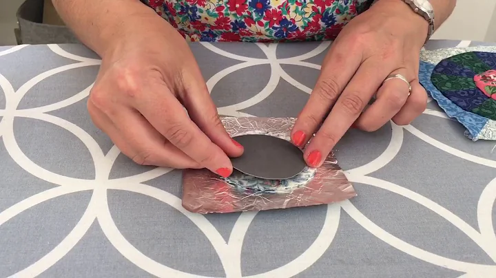 Top Tip Tuesday: Quick appliqué circles with kitchen foil