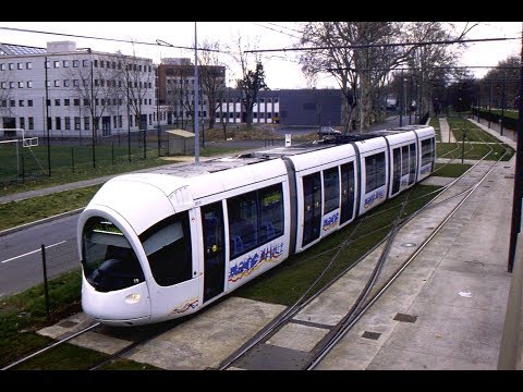 2000_11_30_Découverte en cabine de la ligne T1 du tramway de Lyon
