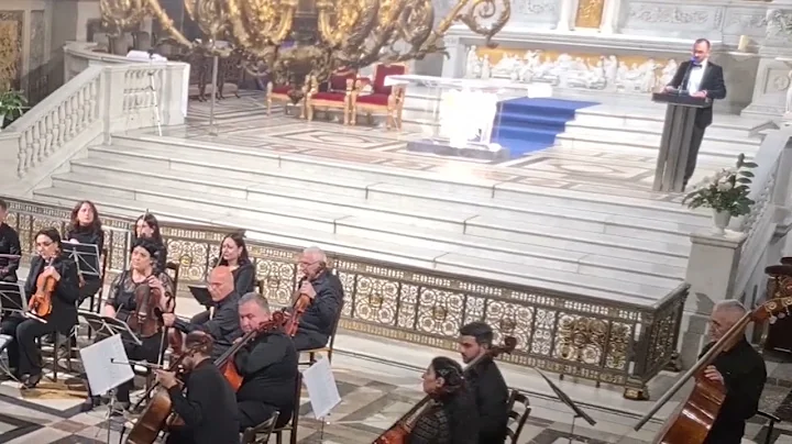 11 Speech by concert presenter David Kaplanyan