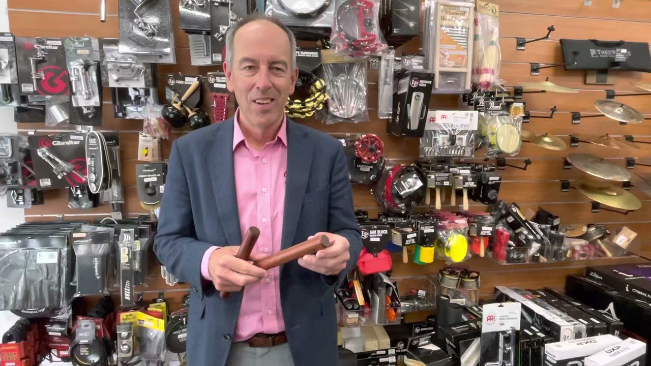 How to hold and play the Clave