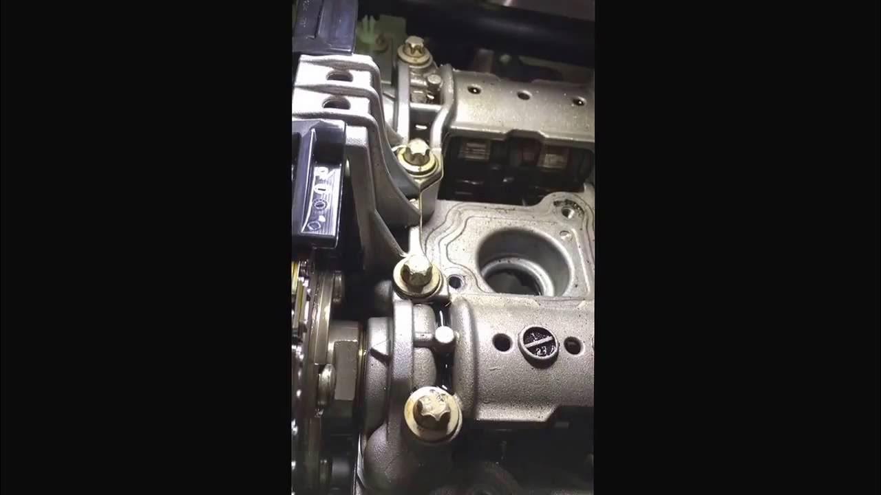 2011 C250 Benz, m271.8 engine. Faulty Intake camshaft adjuster. YouTube