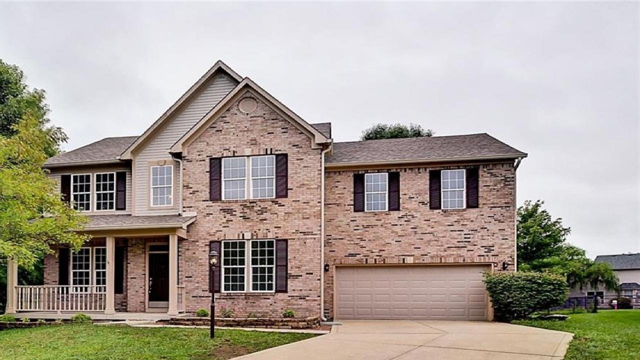 1401 Preston Court, Greenwood, IN Presented by Hoagland Group.