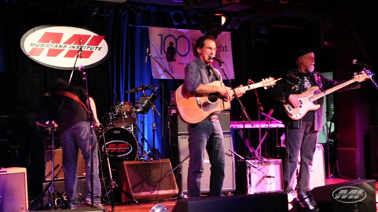 Assista a From Hollywood With Love Benefit at MI no YouTube Assista a From Hollywood With Love Benefit at MI no YouTube