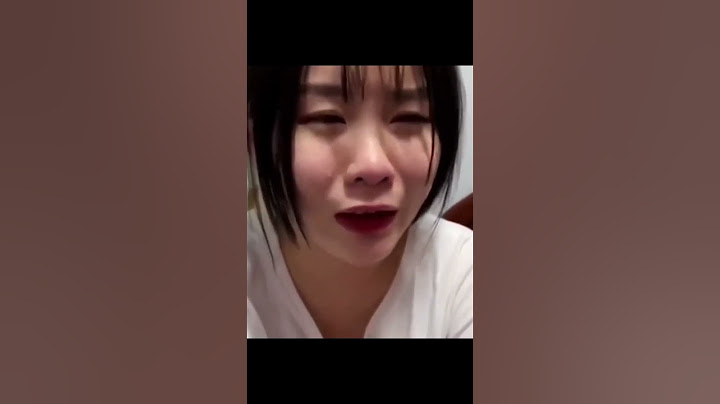 游泳池内惊现不明衣物，居然是……美女在泳池里究竟干了什么！ #搞笑 #shorts #laugh
