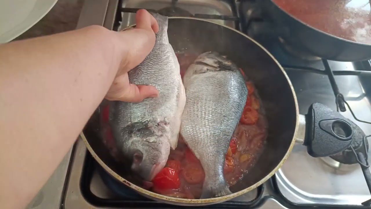 اسهل طريقة سمك في المقلاة بتتبيلة رهيبة  بلاصوص خاترة ومداق لا يقاوم  