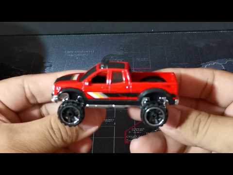 Hot Wheels '10 Toyota Tundra Red ~ Diecast 1:64