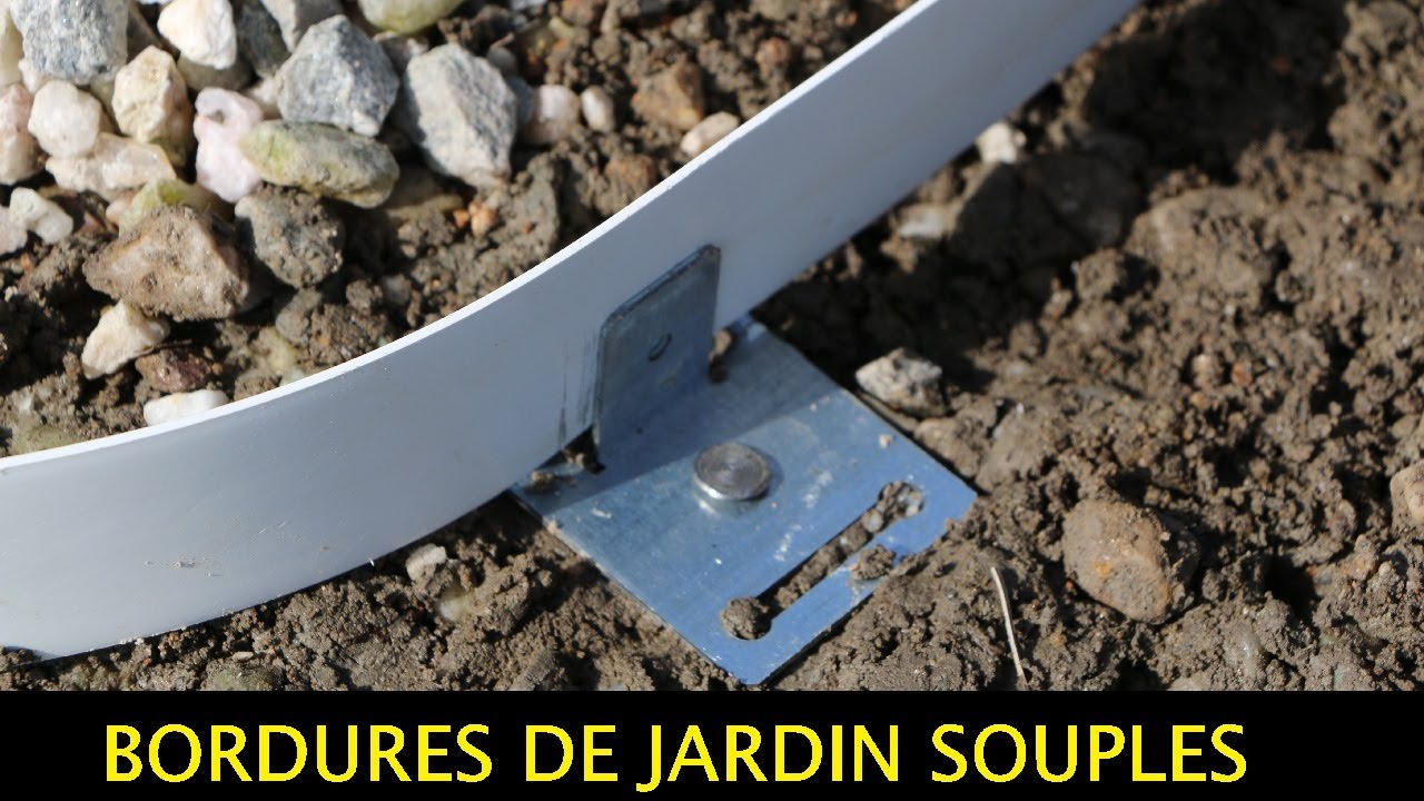 Comment réaliser une bordure de jardin avec des galets roulés ?