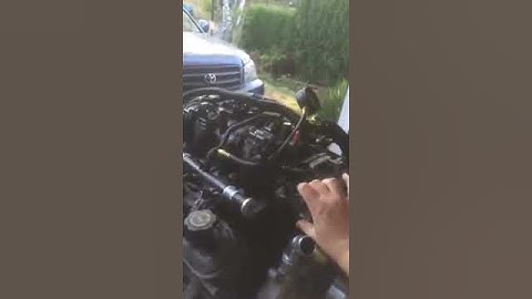 Vortec 4.8L LS startup on engine stand