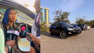 VIDEO:GIGY MONEY BAADA YA KUPOKEA GARI YAKE MPYA, 'AONESHA KADI YAKE, MJINI JUA NI KALI'