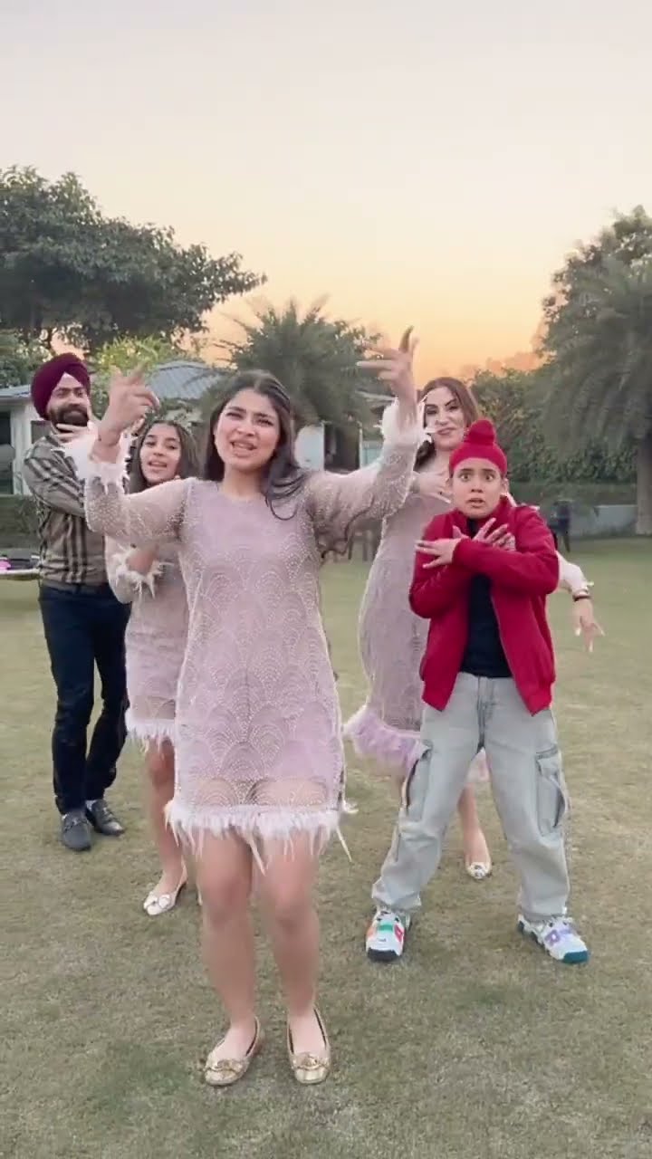 Hum Aur Aap Bane Hee Fly Karne Ko Hain ❤️ | RS 1313 SHORTS | Ramneek Singh 1313 #Shorts