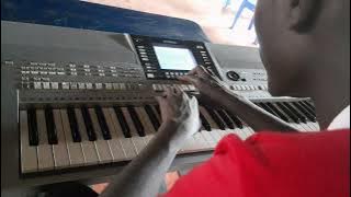 Pifon King playing Amakweri beat song by Babu gee x Miggy on Yamaha psr-S710