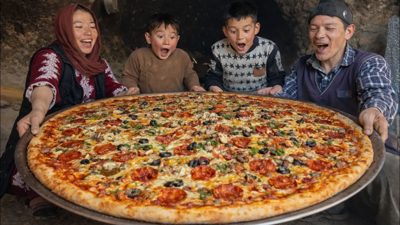 Cooking delicious Pizza for breakfast/ living in the cave/ village life in Afghanistan 