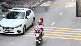 I went to a 10USD hotel in rural Vietnam…
I went to a 10USD hotel in rural Vietnam… I went to a 10USD hotel in rural Vietnam…