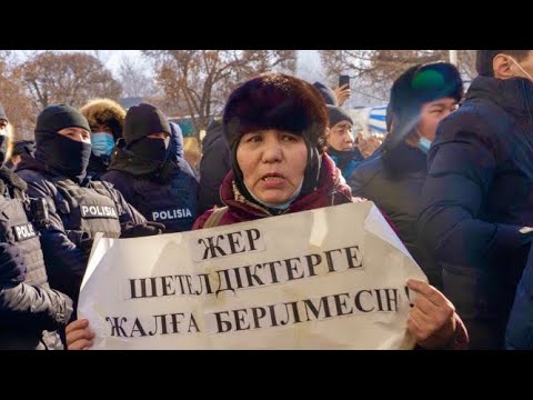 Бейне: Камянец-Подольскийдің қазылған бекінісі, жерленген қала