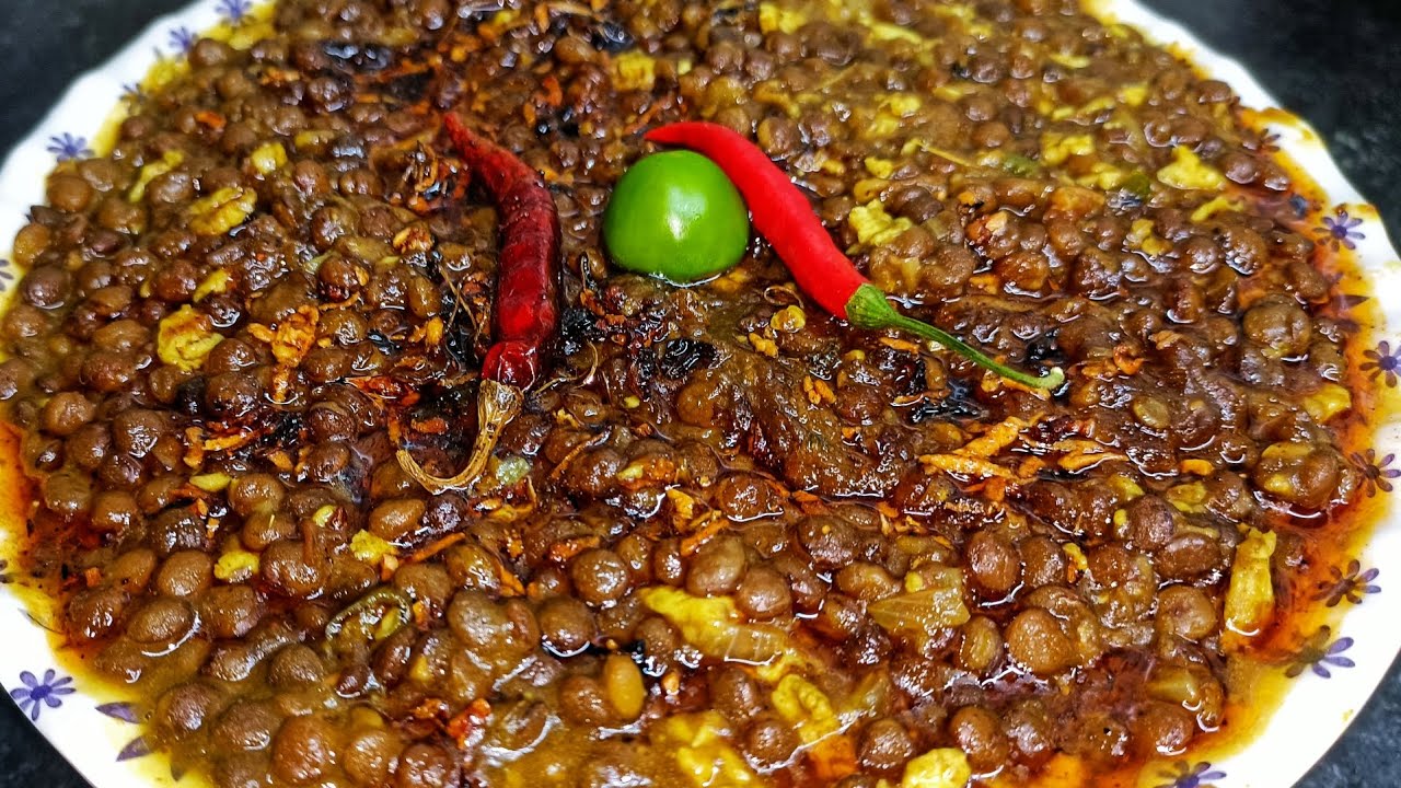 Musur মুসুর ডালের ডিম তরকা (musur daler dim tarka recipe in Bengali) - YouTube