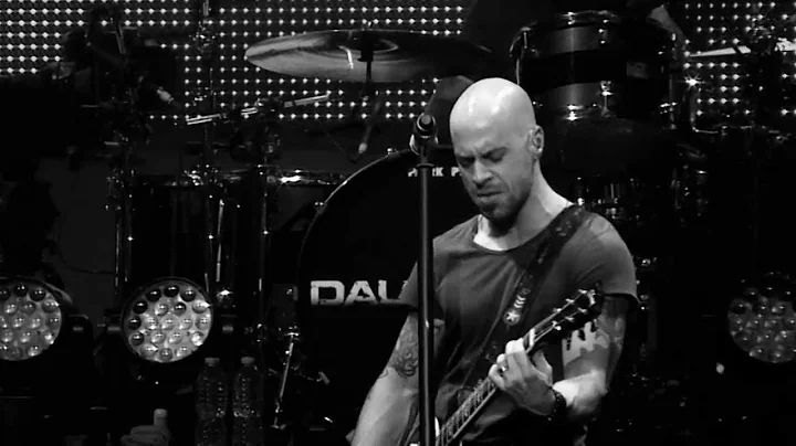 Chris Daughtry - "In The Air Tonight" (LIVE COVER ...