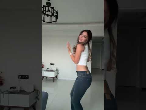 Devam #bellydance #shortvideo #dancerlife #ytdayibenionecikarnolur #dance #bellydancer #keşfetbeni