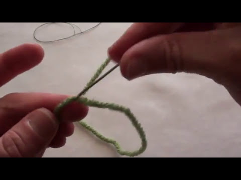 Threading Yarn through Yarn Needle 