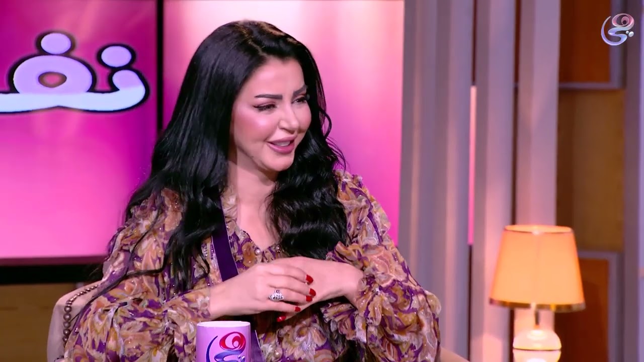 بدرية طلبة بتنفسن على إيناس النجار😂 بسبب عمرها.. والصفات دي لو في الرجل استحالة اتجوزه