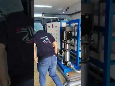 تصميم وتركيب محطة تحلية مركزية