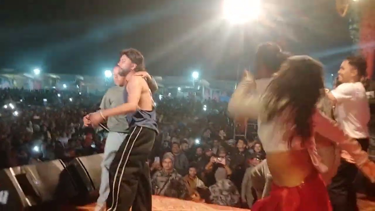 दुर्गेशको क्रेज तराइमा बवाल