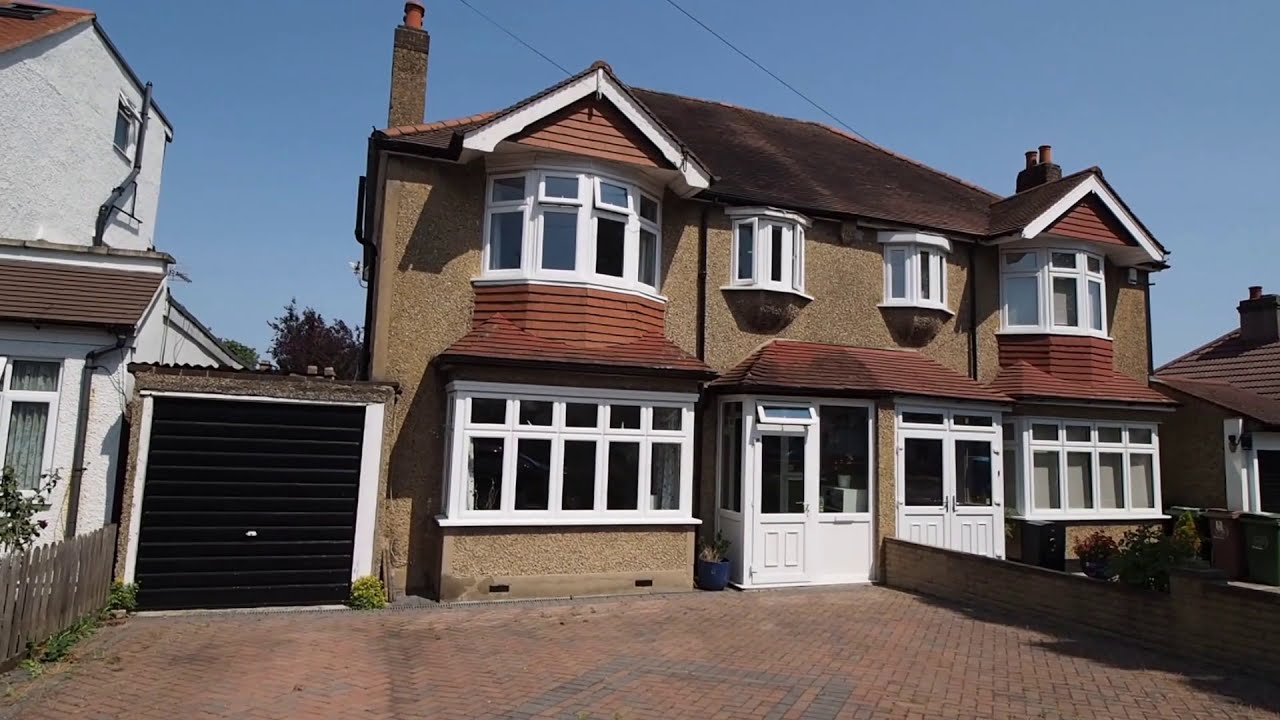 Link Lane, Wallington. YouTube