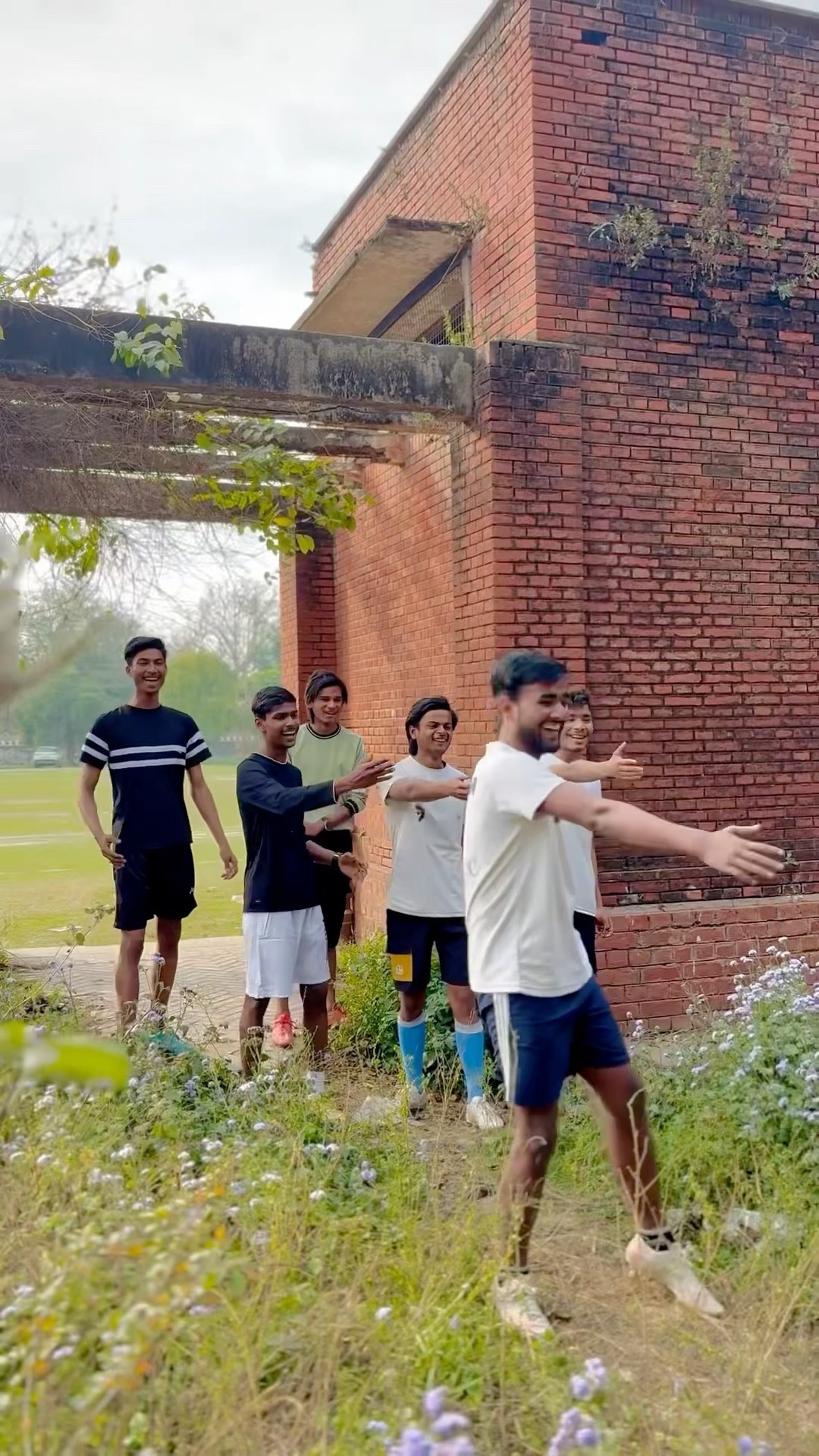 इस किसान के साथ ऐसा क्या हुआ?? #foryou #shortsfeed # #explore #emotional #hearttouching #football