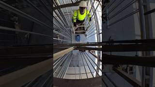 20’ Manlift Snaps while Working #construction
