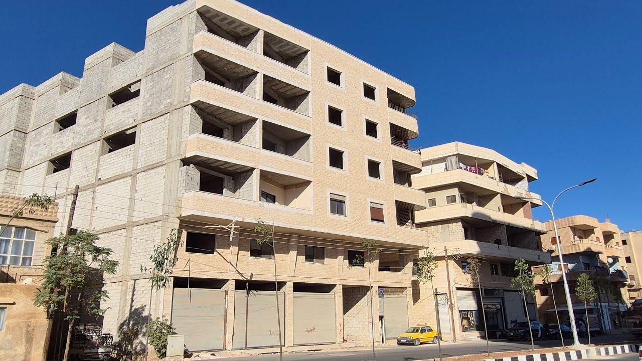 بسعر 33  الف دولار شقة كبيرة للبيع بريف دمشق عرطوز ضمن بناء حديث 