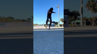 Board slides on repeat until it’s automatic. #skateboardinglife #boardslide #skateprogress