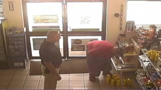 Florida man tries to steal 15 bottles of motor oil, DVDs by stuffing them down his pants