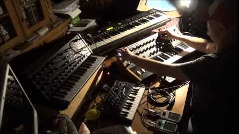 MOOG SUB37 / KORG MS20 mini/X5D/miniKaosspad2/Kaossilator2/SQ 1 / ARTURIA Microbrute - 10 06 2015