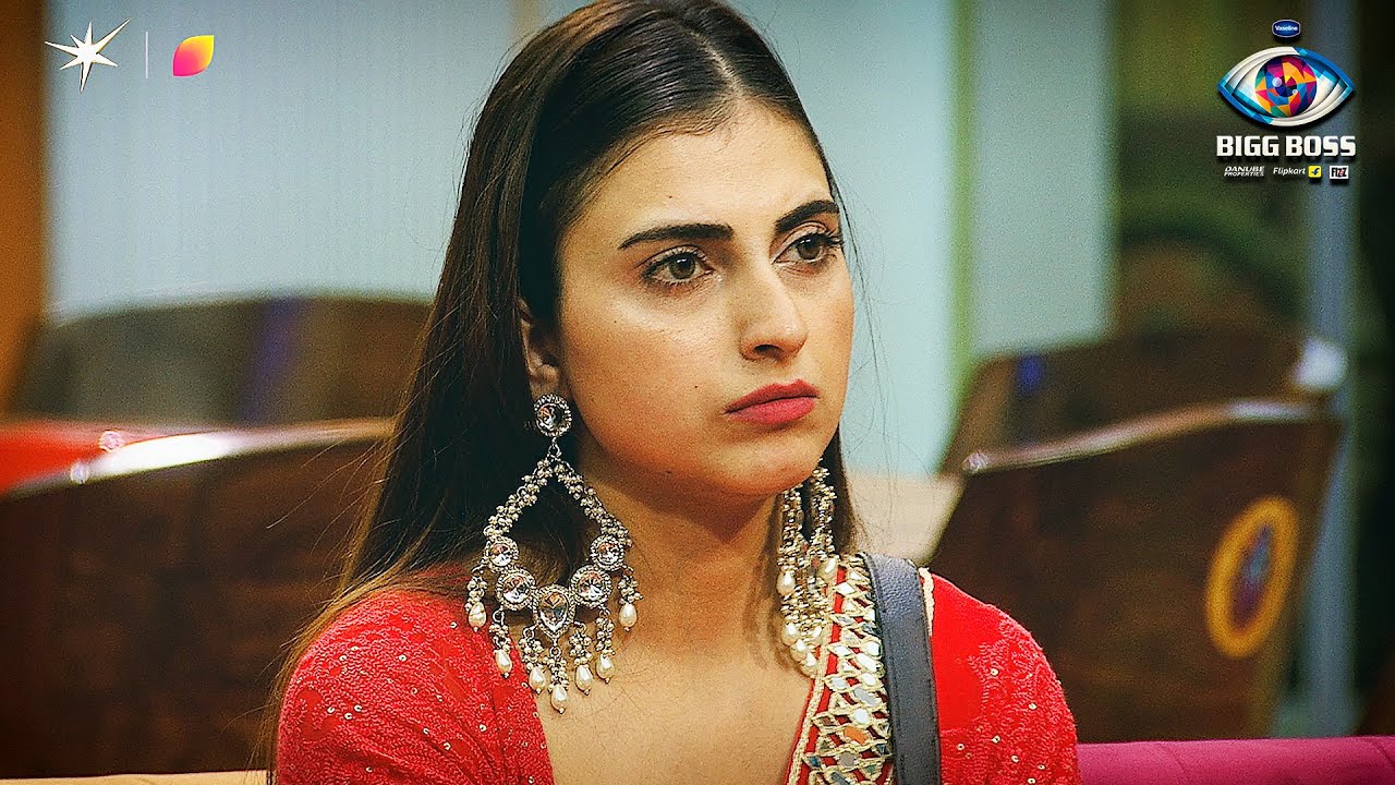 Bigg Boss 19 Weekend Ka Vaar PROMO | Salman Khan Ne Lagaayi Farrhana Bhatt Ko Unke Game Par FATKAAR