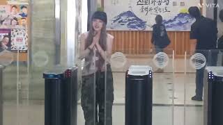 250917 (여자)아이들 우기 이은지의 가요광장 퇴근길!!!