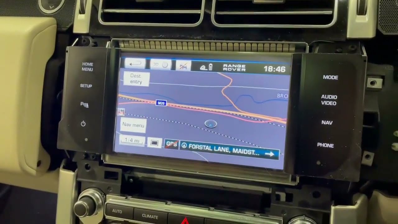 Range Rover L405 Vogue entertainment system repair - YouTube