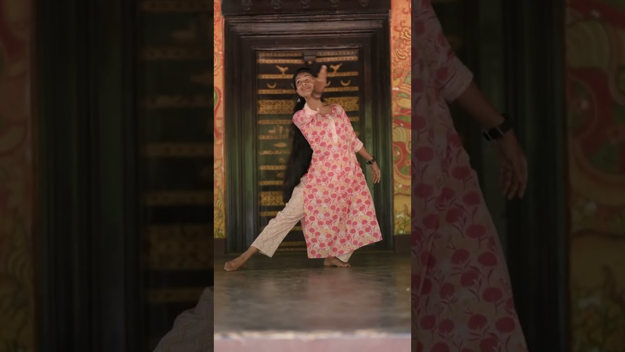 Paadi thodiyiletho  Dance Cover  Shorts  Aaramthamburan  Padma Shalini
