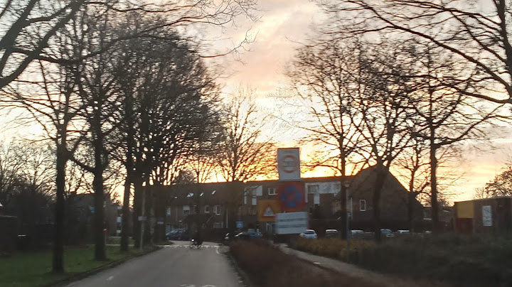 moppen vertellen en gezellig het jaar afsluiten