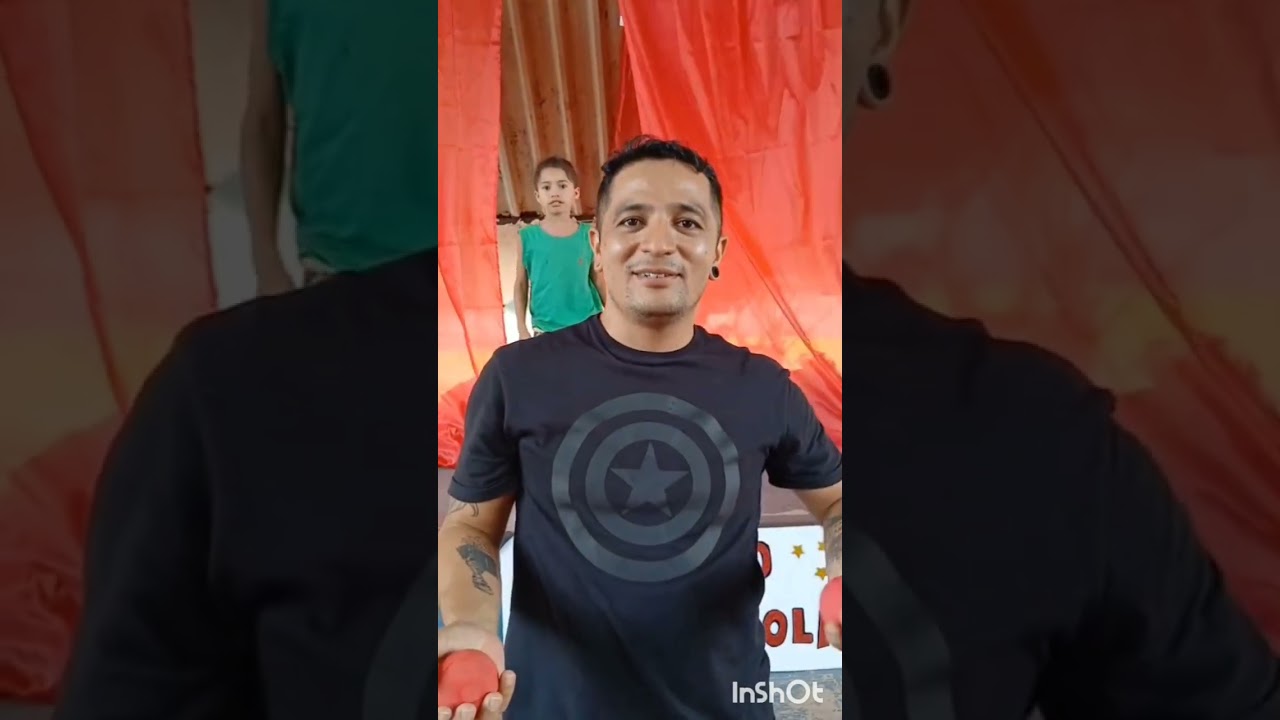 O circo vai à escola  e  a magia do circo 