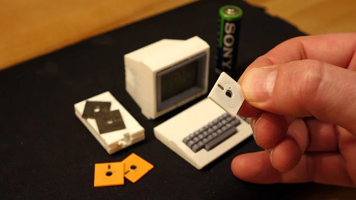 Commodore C64C miniature