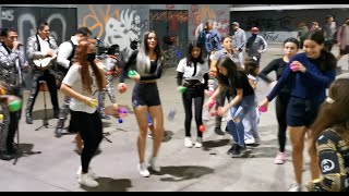 PARA PRENDER LA FIESTA Y EL AMBIENTE EN TU EVENTO (LA MEJOR CANCION PARA JUGAR Y BAILAR)